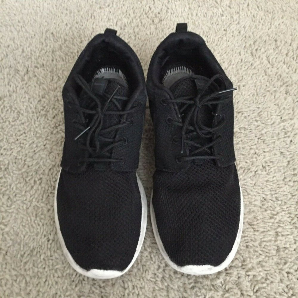 Sold NIKE 9 ROSHE RUN BLACK SNEAKERS RUNNING SHOES - Picture 3 of 5